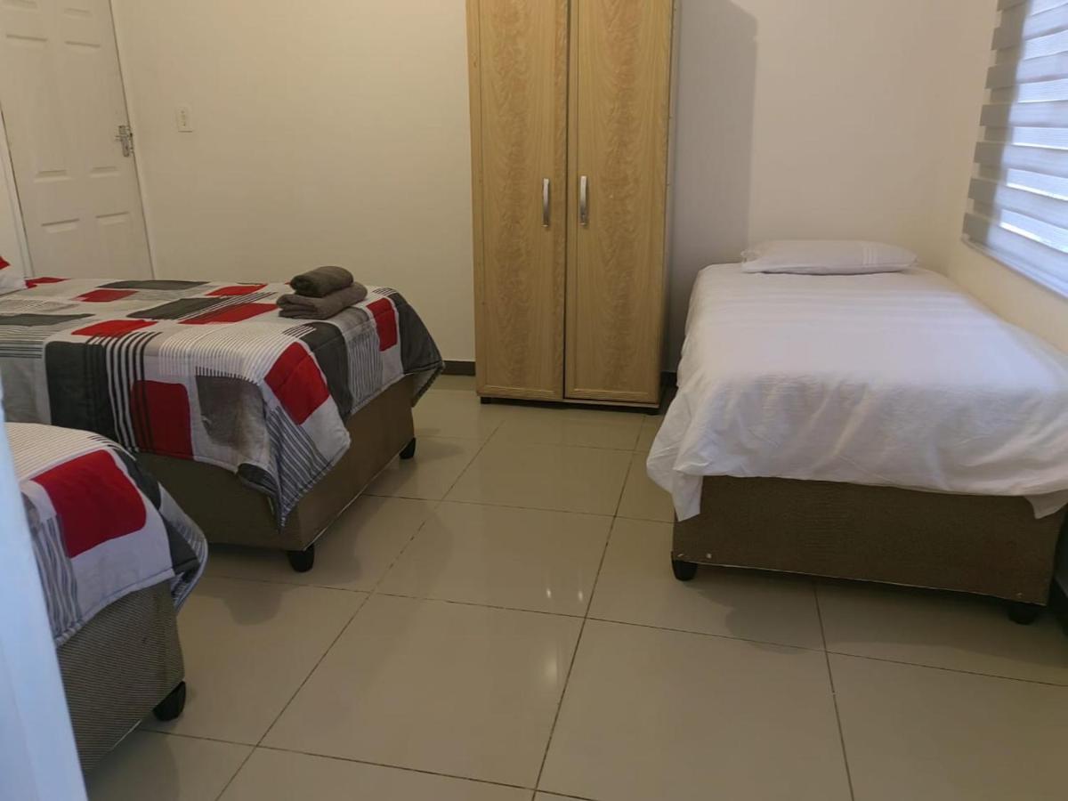 Casa Linda Guest House Newcastle Luaran gambar