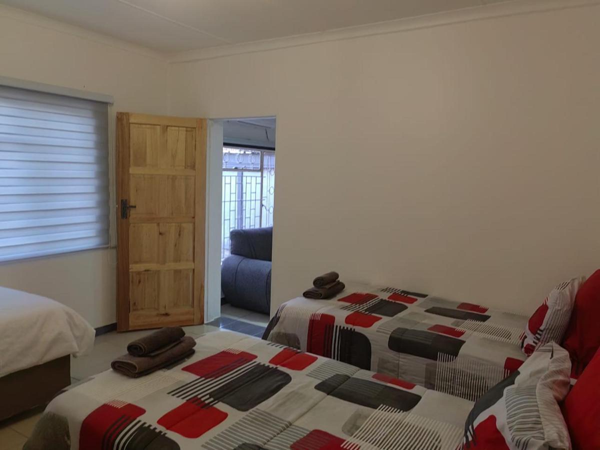 Casa Linda Guest House Newcastle Luaran gambar